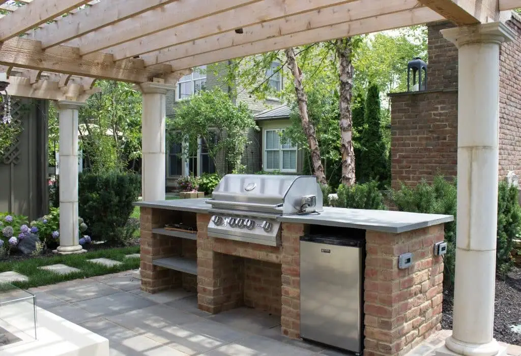 Outdoor kitchen