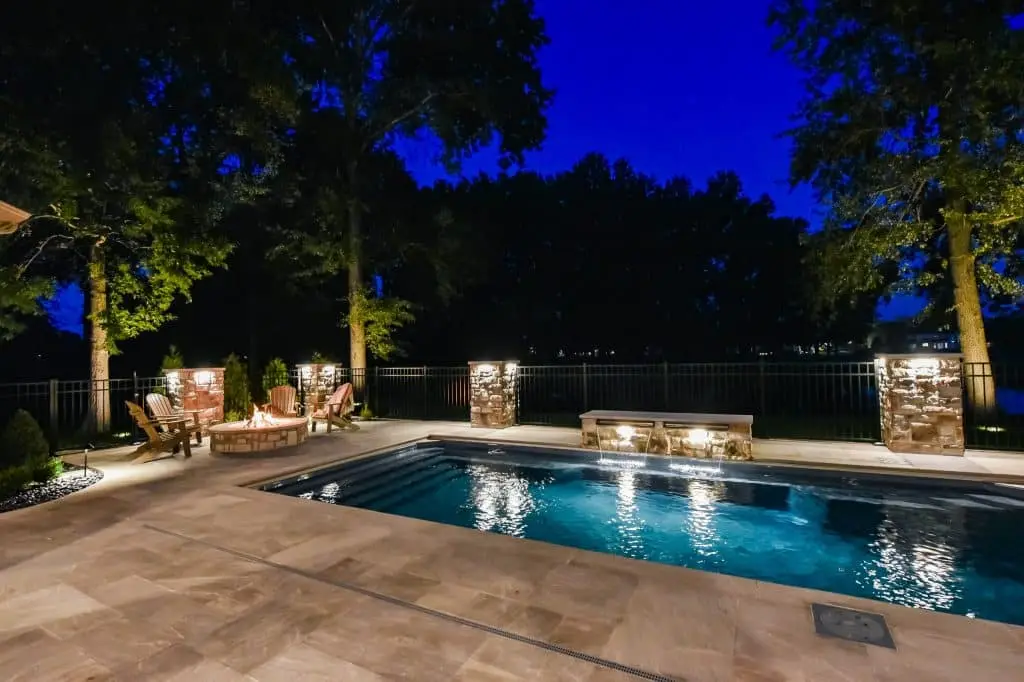 Swimming pool with accent lighting