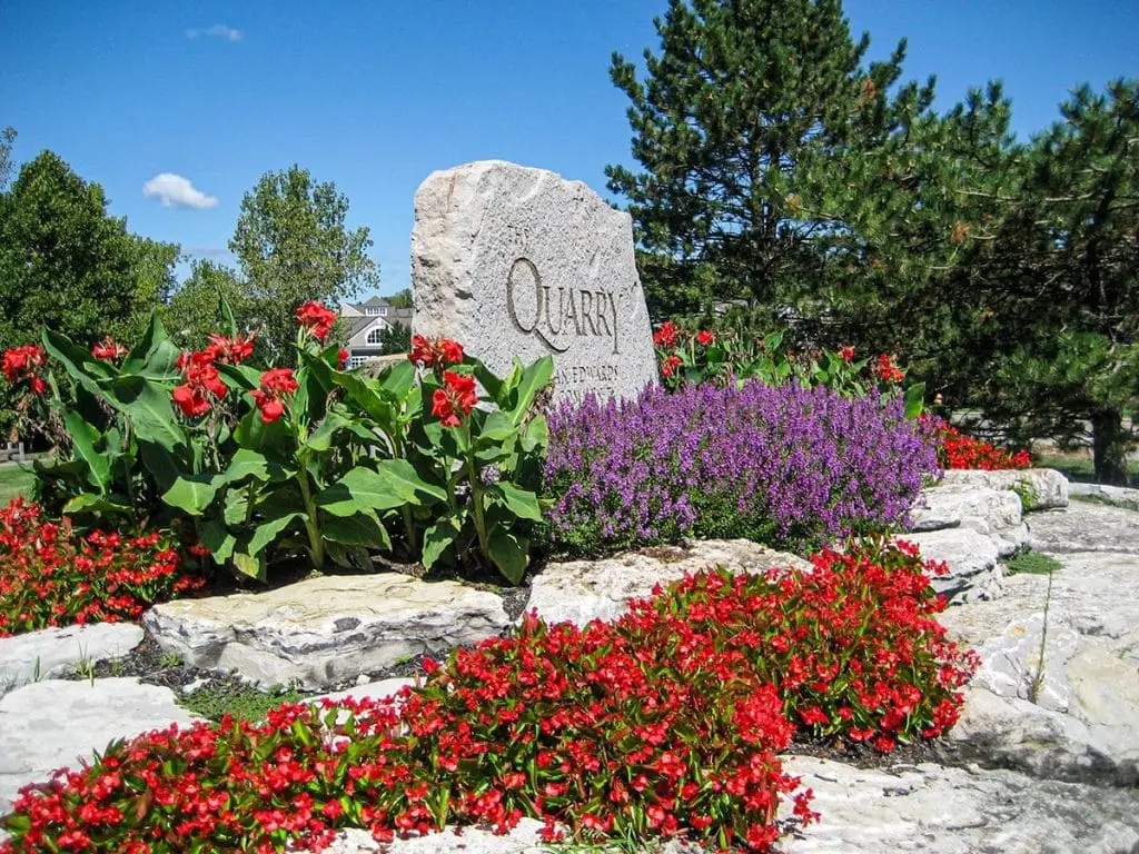 Commercial Laandscape