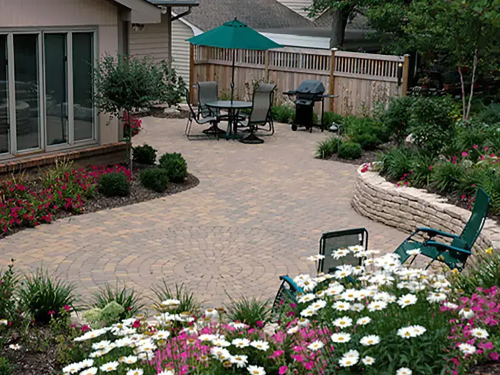 Patio, sitting area, flowers